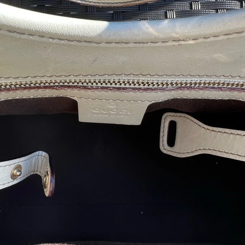 Gorgeous embossed horse it Gucci
